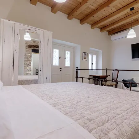 Дом отдыха Village Sense By Corfu Escapes *